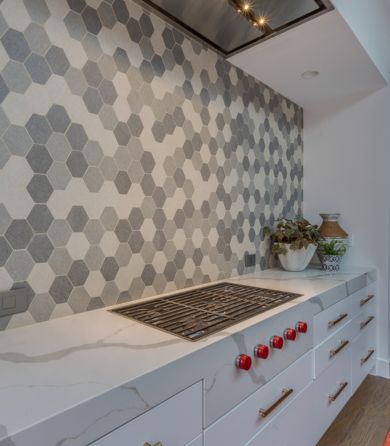 Trendy backsplash design in St. Peters, MO